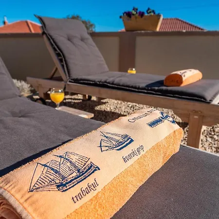 With Pool And Sea View, Next To A Sandy Beach - By Traveler Tourist Agency Krk Id 2219 Privlaka (Zadar)