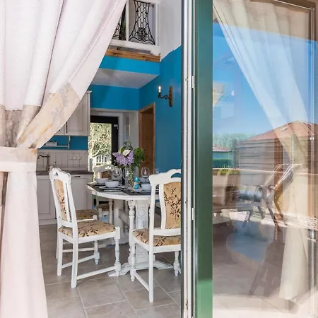 ヴィラ With Pool And Sea View, Next To A Sandy Beach - By Traveler Tourist Agency Krk Id 2219 *
